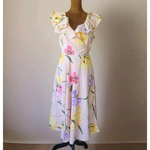 NWT ASOS DESIGN Maternity Dress Size 10 M Pink Floral Wrap Ruffle‎ Baby Shower - Picture 1 of 8
